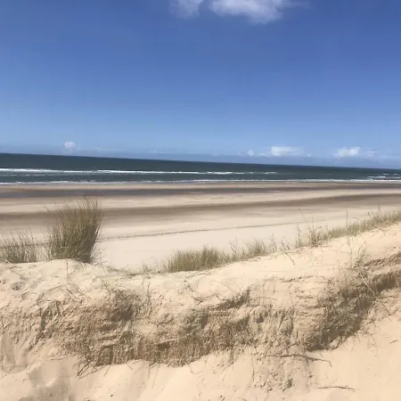 Holiday home Studio Glucklich Am Meer Egmond aan Zee